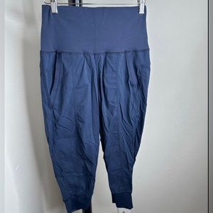 Lululemon High-Rise Jogger